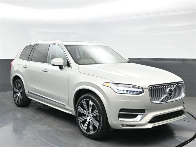 used 2022 Volvo XC90 car, priced at $37,750