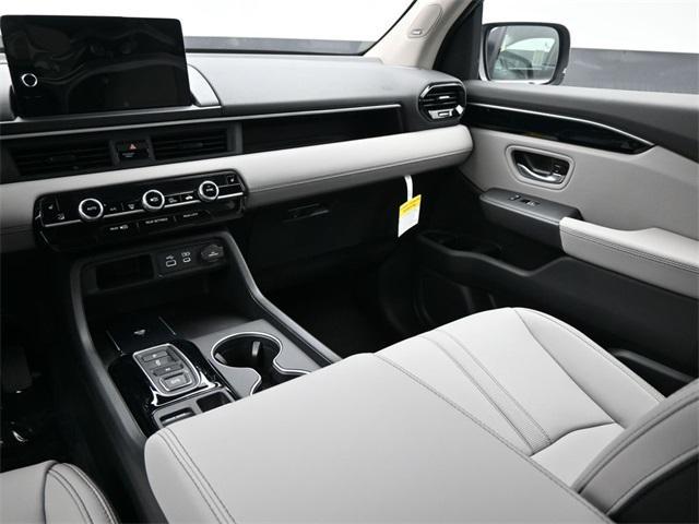 new 2025 Honda Pilot car, priced at $48,715