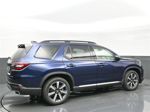 new 2025 Honda Pilot car, priced at $48,715