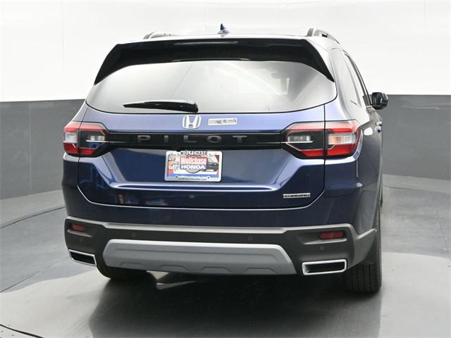 new 2025 Honda Pilot car, priced at $48,715