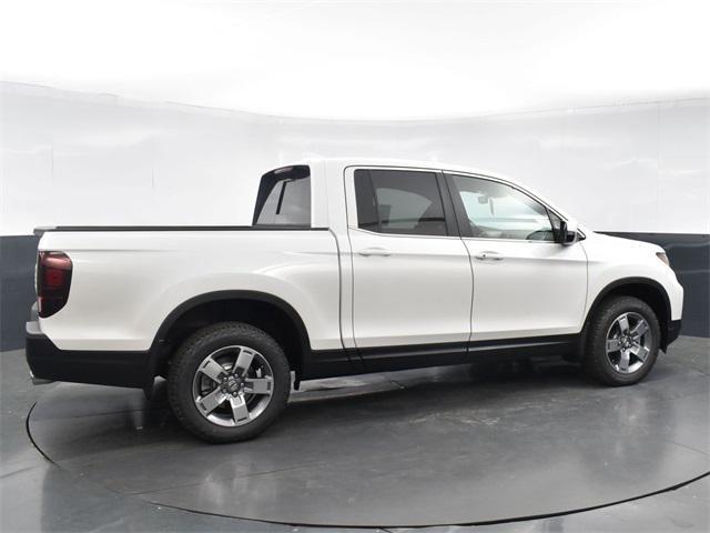 new 2024 Honda Ridgeline car, priced at $42,006