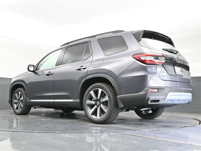 new 2025 Honda Pilot car, priced at $47,940