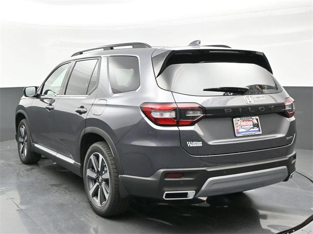 new 2025 Honda Pilot car, priced at $47,940
