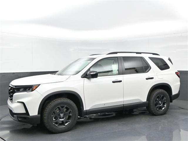 new 2025 Honda Pilot car, priced at $50,340