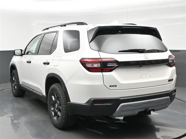 new 2025 Honda Pilot car, priced at $50,340