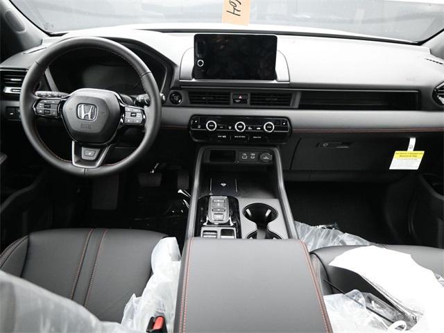 new 2025 Honda Pilot car, priced at $50,340