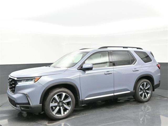 new 2025 Honda Pilot car, priced at $54,985