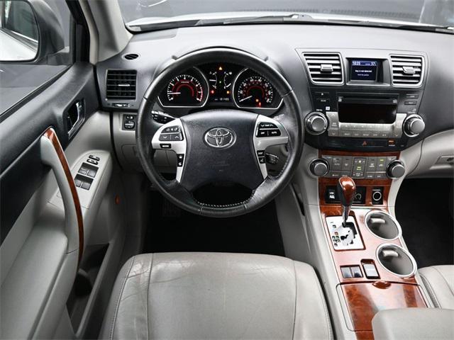 used 2012 Toyota Highlander car, priced at $12,250