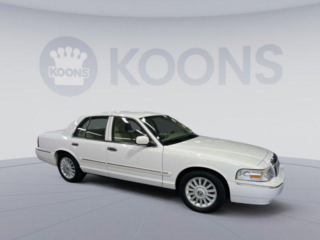 used 2008 Mercury Grand Marquis car, priced at $8,900