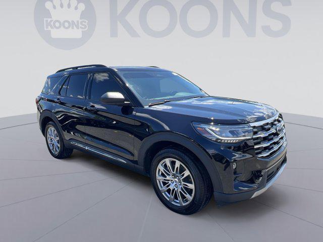 used 2025 Ford Explorer car, priced at $35,000