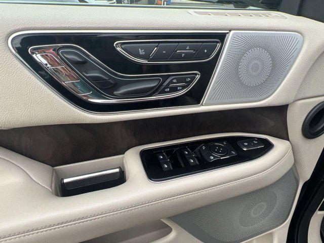 used 2019 Lincoln Navigator car, priced at $38,000