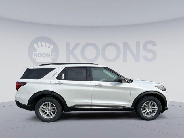 new 2025 Ford Explorer car, priced at $40,745