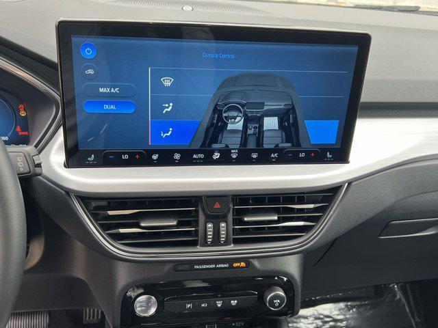 used 2025 Ford Escape PHEV car, priced at $32,000
