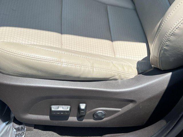 used 2013 Hyundai Santa Fe car, priced at $9,500