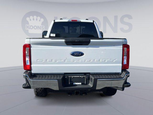 new 2024 Ford F-250 car, priced at $49,400