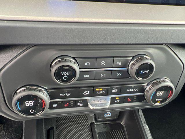 new 2025 Ford Bronco car, priced at $53,391