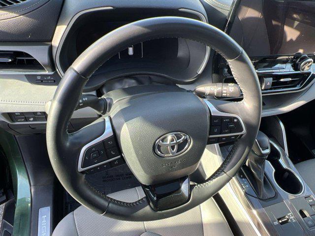 used 2023 Toyota Highlander Hybrid car, priced at $43,000