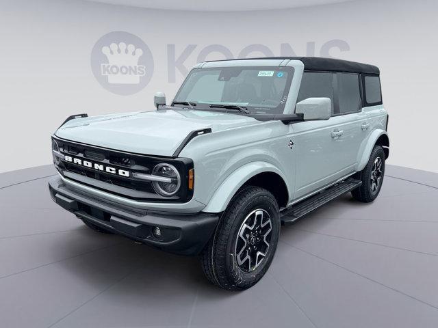 new 2024 Ford Bronco car, priced at $44,130