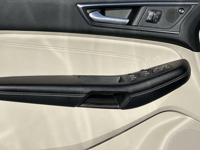 used 2022 Ford Edge car, priced at $20,000
