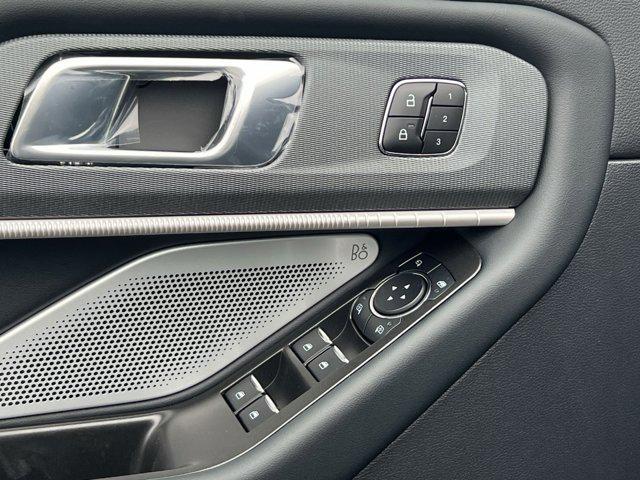 new 2025 Ford Explorer car, priced at $54,860