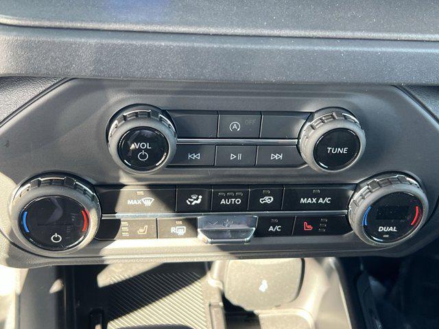 new 2025 Ford Bronco car, priced at $43,570