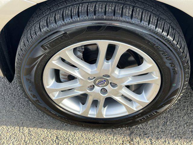 used 2016 Volvo XC60 car, priced at $14,000