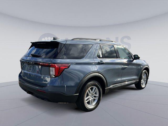 new 2025 Ford Explorer car, priced at $40,345