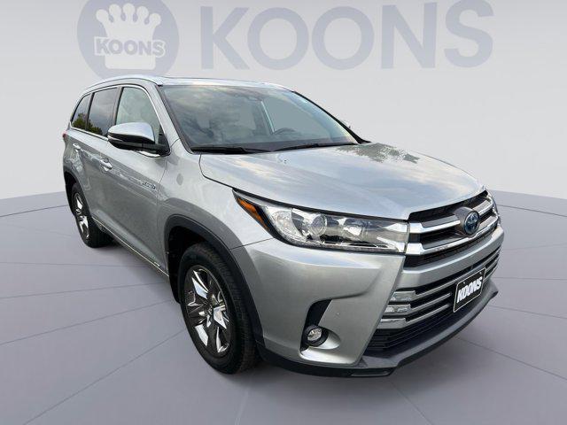 used 2019 Toyota Highlander Hybrid car, priced at $31,000