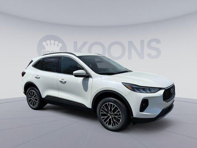 new 2025 Ford Escape PHEV car, priced at $33,079