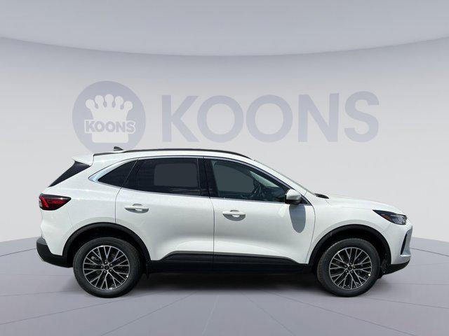 new 2025 Ford Escape PHEV car, priced at $33,079