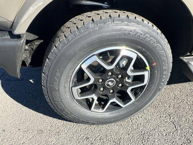 new 2025 Ford Bronco car, priced at $50,695