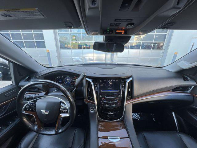 used 2020 Cadillac Escalade ESV car, priced at $35,000