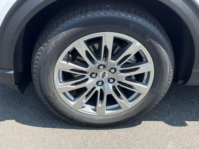 new 2025 Ford Explorer car, priced at $43,655