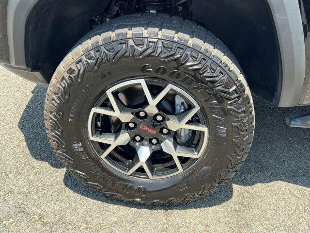 used 2024 GMC Canyon car, priced at $45,000