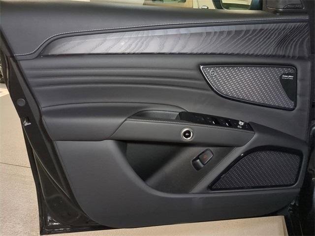 new 2025 Maserati Grecale car, priced at $91,535