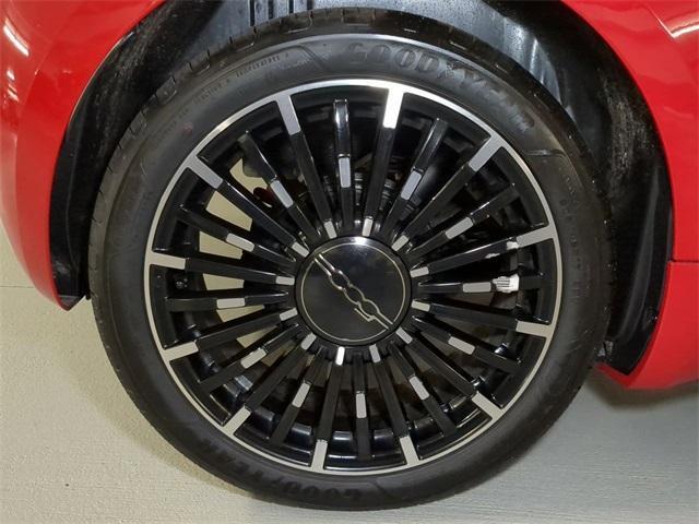 new 2024 FIAT 500e car, priced at $32,595