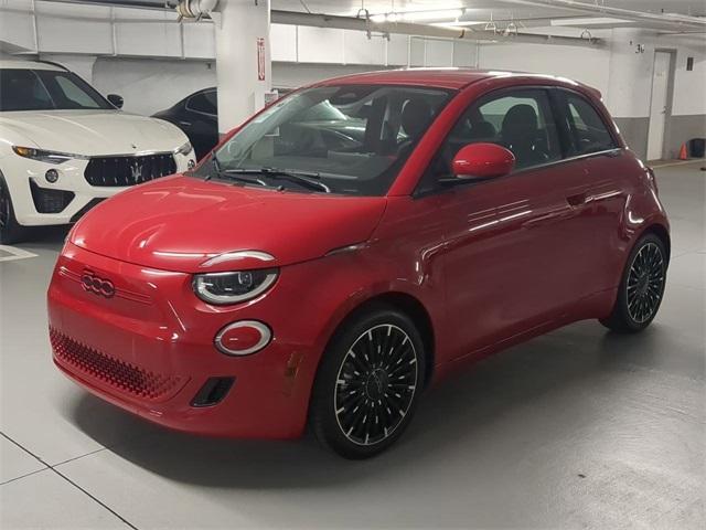 new 2024 FIAT 500e car, priced at $32,595