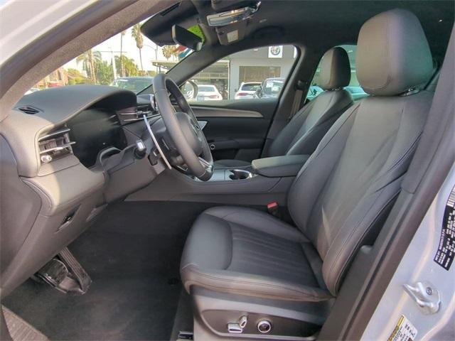 new 2024 Maserati Grecale car, priced at $59,876