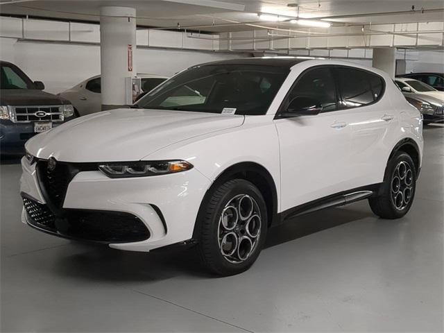 new 2025 Alfa Romeo Tonale car, priced at $49,430
