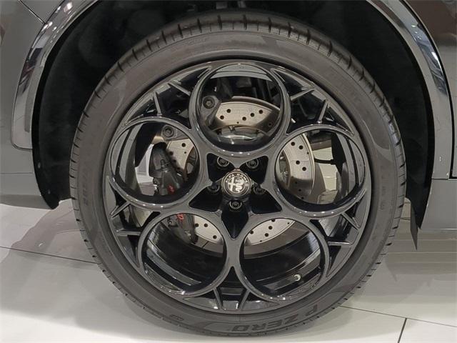 new 2024 Alfa Romeo Stelvio car