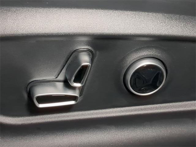 new 2025 Maserati Grecale car, priced at $89,805