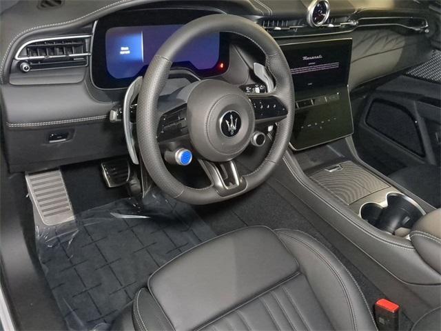 new 2025 Maserati Grecale car, priced at $89,805