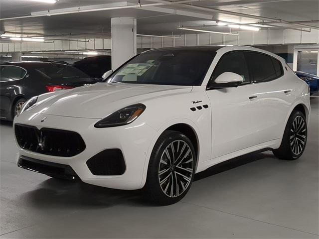 new 2025 Maserati Grecale car, priced at $89,805