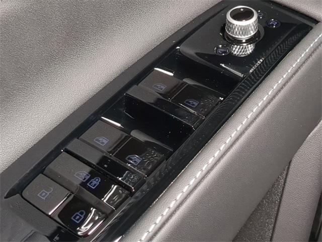 new 2025 Maserati Grecale car, priced at $89,805