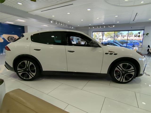 new 2025 Maserati Grecale Folgore car, priced at $121,245