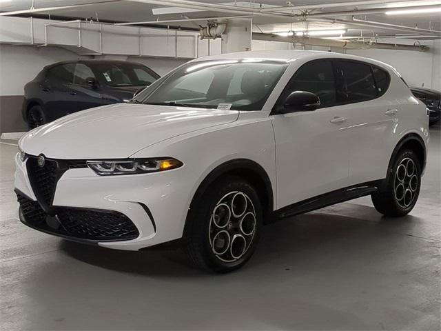 new 2025 Alfa Romeo Tonale car, priced at $38,530