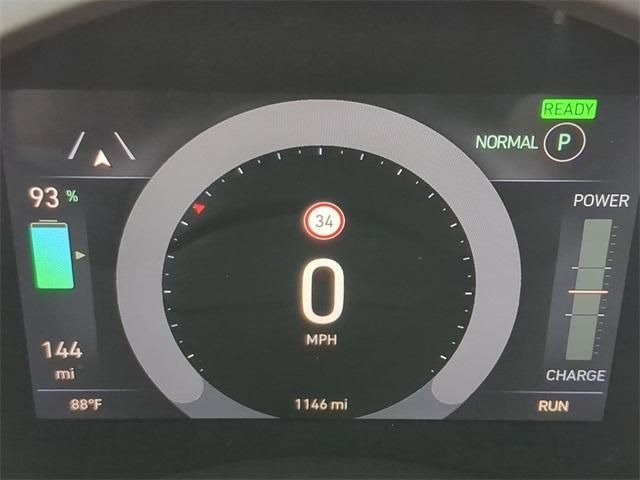 new 2024 FIAT 500e car, priced at $34,095