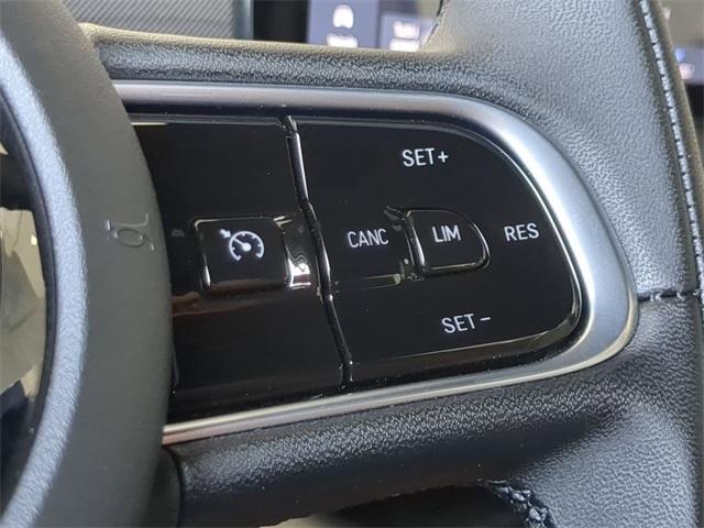 new 2025 FIAT 500e car, priced at $37,495