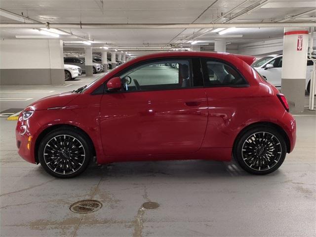 new 2024 FIAT 500e car, priced at $32,595