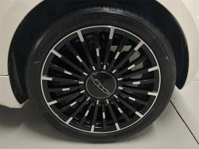 new 2024 FIAT 500e car, priced at $32,595